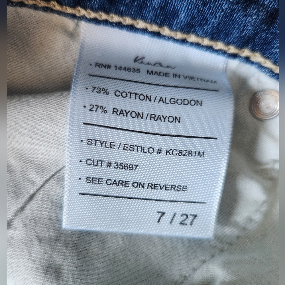 KanCan Distressed Destroyed Relaxed Fit Jeans Size 7/27 NWT - Picture 9 of 11